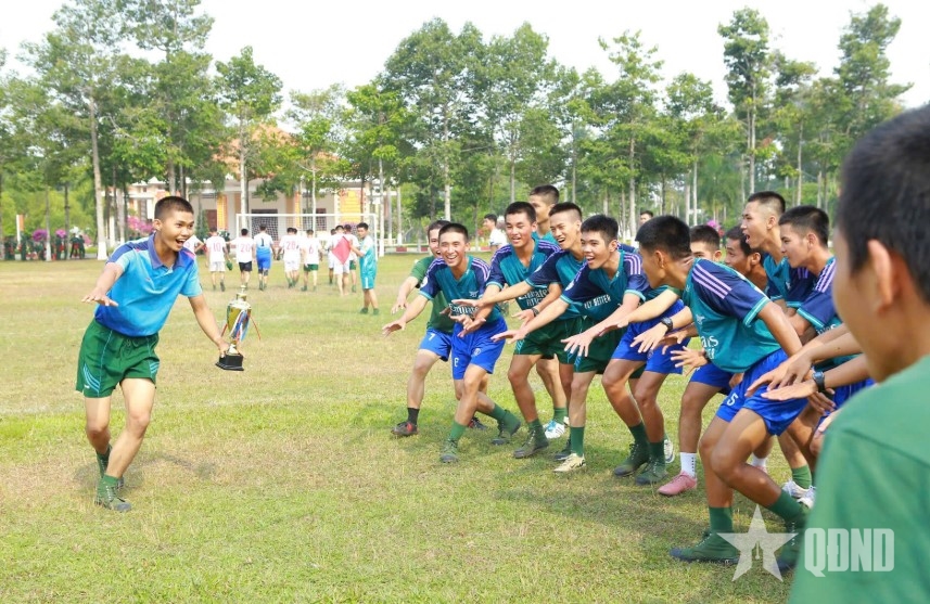 Quản lý tư tưởng bộ đội: Khó vẫn có cách!