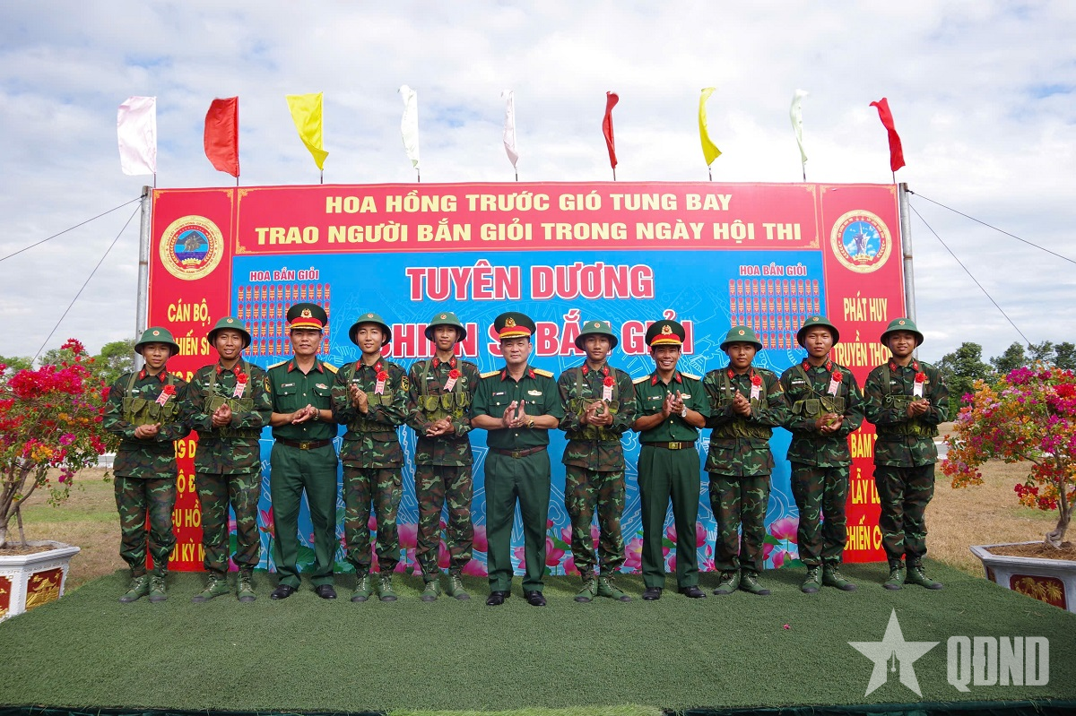 Chiến sĩ mới trong ngày hội bắn