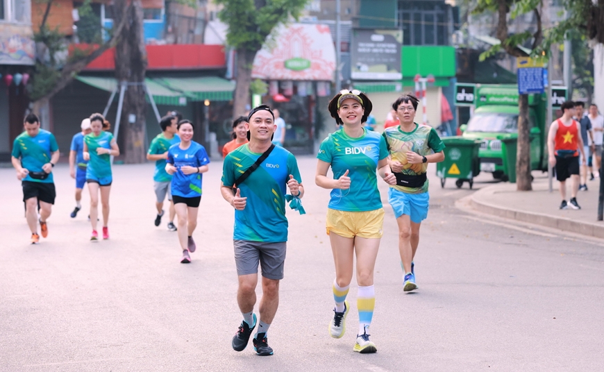 Chương trình “BIDV RUN - Vì cuộc sống Xanh” nhằm lan tỏa “tinh thần xanh” và khuyến khích cộng đồng chung tay cùng ngân hàng thực hiện các hoạt động an sinh xã hội. Ảnh: VĂN HẢI