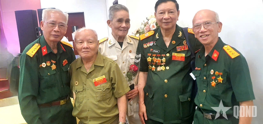 Gần 500 đại biểu dự gặp mặt truyền thống Sư đoàn 571 Trường Sơn