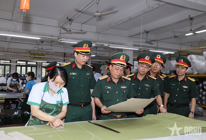 Chủ nhiệm Tổng cục Hậu cần-Kỹ thuật kiểm tra Công ty Cổ phần X20