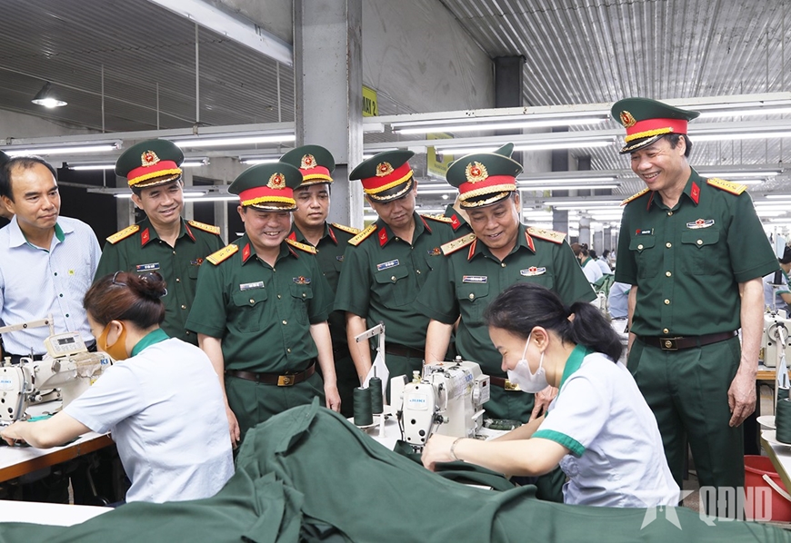 Chủ nhiệm Tổng cục Hậu cần-Kỹ thuật kiểm tra Công ty Cổ phần X20