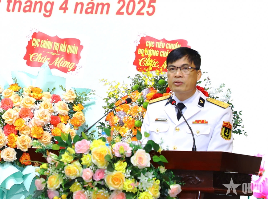 Đại tá Nguyễn Quốc Đông, Giám đốc Nhà máy X46 đọc diễn văn kỷ niệm.