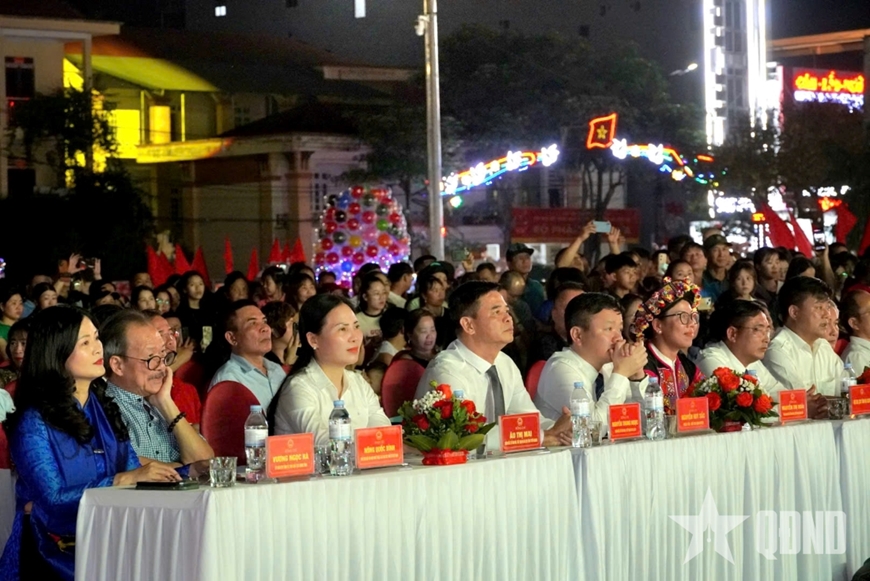Hà Giang: Khai mạc Lễ hội Chợ Phong Lưu Khâu Vai năm 2025