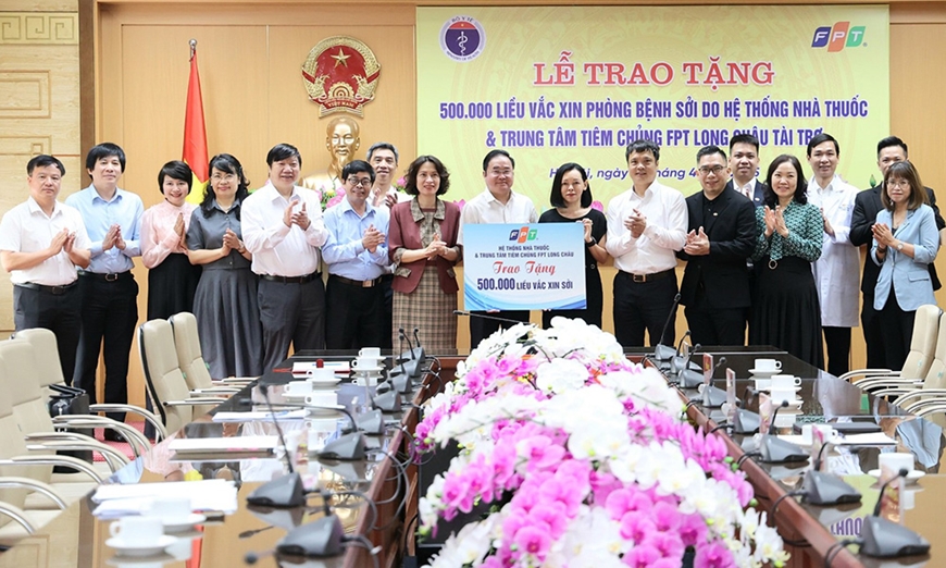 Bộ Y tế tiếp nhận thêm 500 nghìn liều vaccine sởi