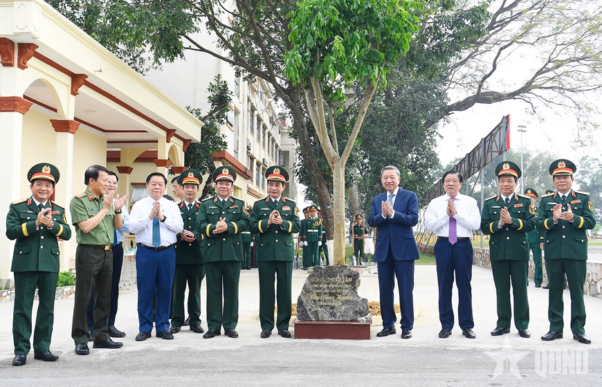 Tổng Bí thư Tô Lâm thăm và làm việc với Binh chủng Tăng thiết giáp