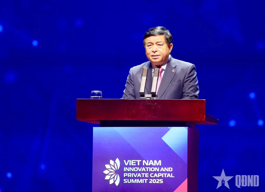 Phó thủ tướng Chính phủ Nguyễn Chí Dũng phát biểu tại diễn đàn. Ảnh: ĐỨC MINH