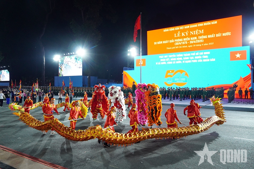 Thượng tướng Nguyễn Văn Nghĩa chủ trì tổng hợp luyện lần thứ tư các lực lượng diễu binh, diễu hành