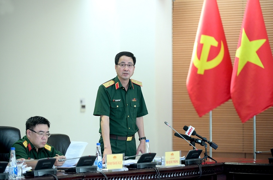 Thiếu tướng Phạm Mạnh Thắng, Cục trưởng Cục Gìn giữ hòa bình Việt Nam phát biểu tại phiên họp. 