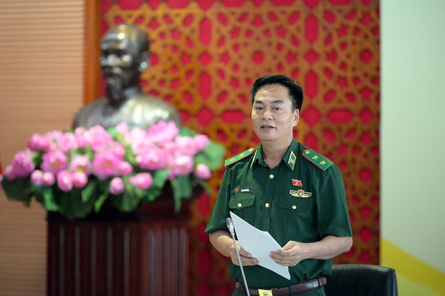 Trung tướng Đỗ Quang Thành, Phó chủ nhiệm Ủy ban Quốc phòng, An ninh và Đối ngoại kết luận nội dung phiên họp. 