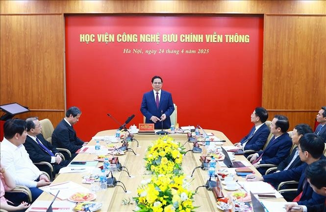 Thủ tướng Phạm Minh Chính làm việc với Học viện Công nghệ Bưu chính Viễn thông