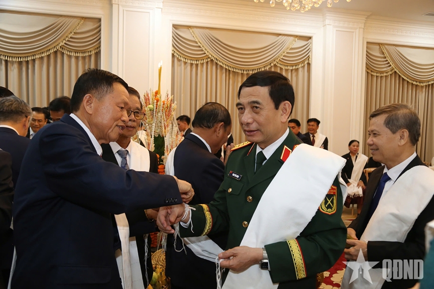 Chủ tịch nước Lương Cường hội đàm với Tổng Bí thư, Chủ tịch nước Lào Thongloun Sisoulith