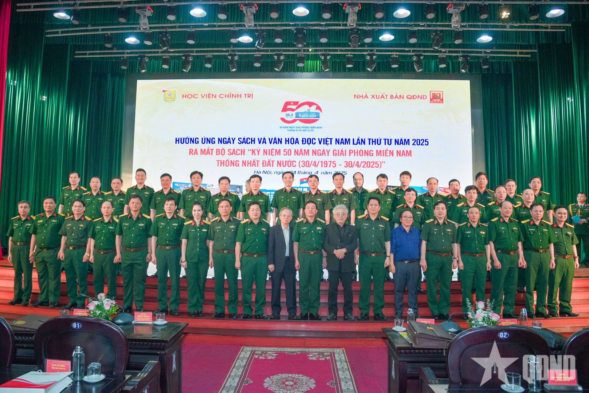 Ra mắt bộ sách kỷ niệm 50 năm Ngày giải phóng miền Nam, thống nhất đất nước