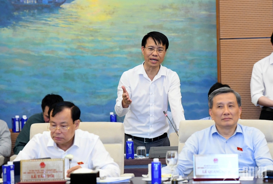 Chủ tịch Quốc hội Trần Thanh Mẫn cho ý kiến về ứng dụng chuyển đổi số của Quốc hội