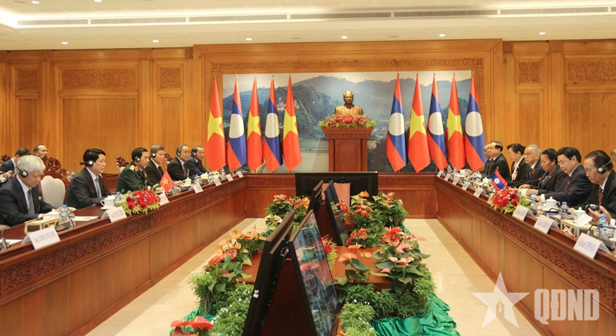 Chủ tịch nước Lương Cường hội kiến Chủ tịch Quốc hội Lào Saysomphone Phomvihane