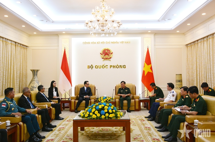 Thượng tướng Hoàng Xuân Chiến tiếp Thứ trưởng Bộ Ngoại giao Indonesia
