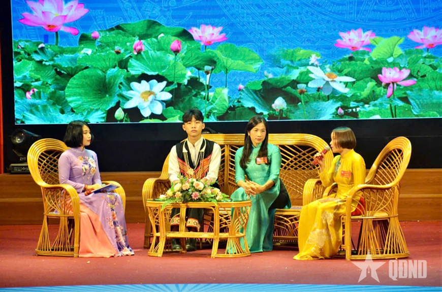 Điện Biên: Khen thưởng 65 điển hình tiên tiến ngành Giáo dục