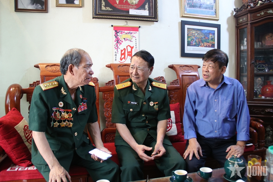 Đại tá Phùng Bá Đam và ký ức tổng thống Dương Văn Minh tuyên bố đầu hàng