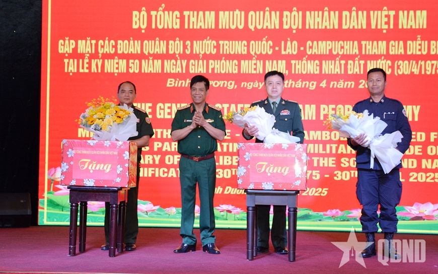 Quân đội nước bạn tham gia diễu binh, diễu hành - biểu hiện sinh động đường lối đối ngoại quốc phòng Việt Nam