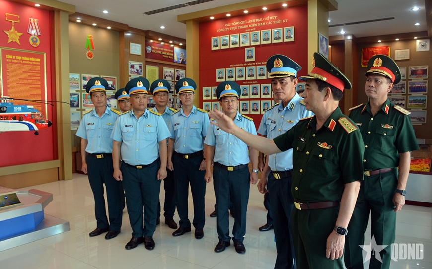 Đại tướng Phan Văn Giang thăm, kiểm tra một số đơn vị phía Nam