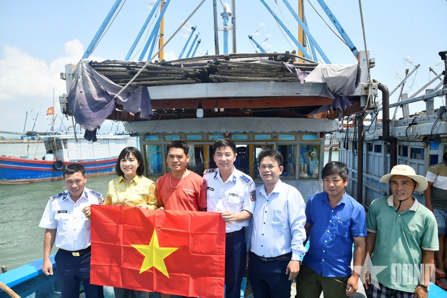 Hải đoàn 21 tăng cường tuyên truyền IUU cho ngư dân