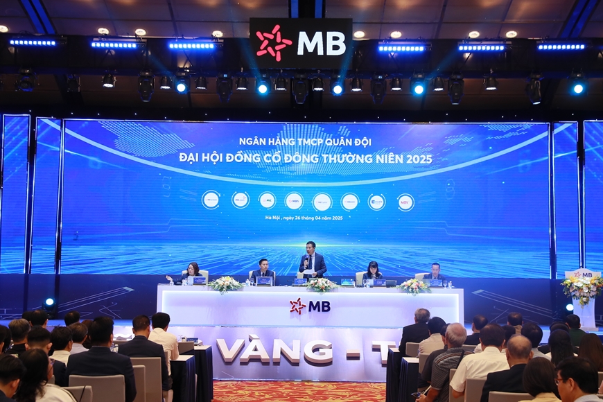 MB គឺស្ថិតនៅក្នុងក្រុមធនាគារដែលមានប្រាក់ចំណេញច្រើនបំផុតនៅក្នុងប្រព័ន្ធ។
