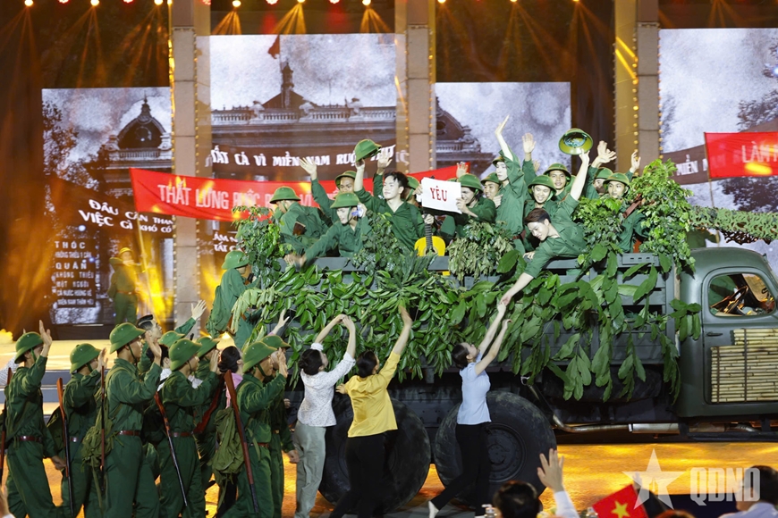 Lãnh đạo Đảng, Nhà nước dự Cầu truyền hình kỷ niệm 50 năm Ngày Giải phóng miền Nam, thống nhất đất nước