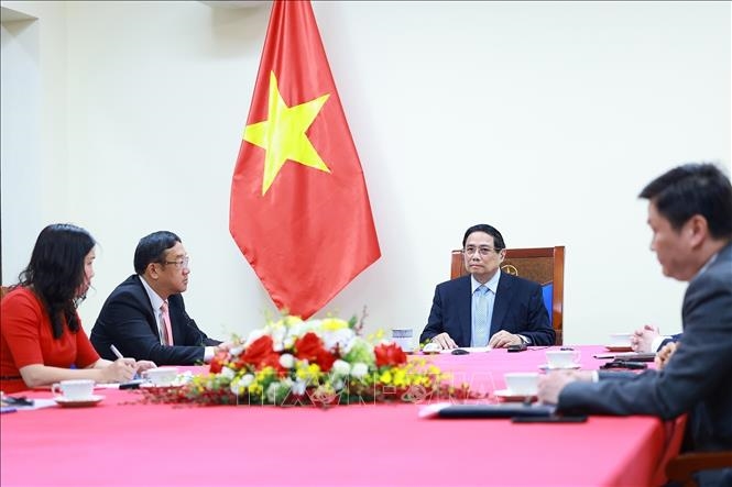 Thủ tướng Chính phủ Phạm Minh Chính điện đàm với Thủ tướng Malaysia Anwar Ibrahim