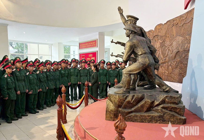 Rộn ràng thi đua mừng Ngày Chiến thắng ở Trung đoàn 141, Sư đoàn 312