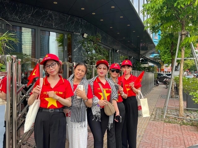 Trang phục màu cờ