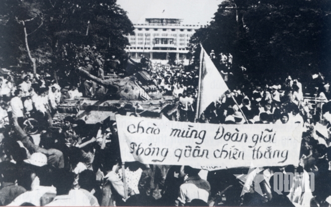 Công tác giáo dục chính trị, tư tưởng trong Đại thắng mùa Xuân 1975