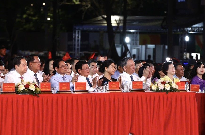 Chương trình nghệ thuật "Mùa xuân thống nhất"- Bản hòa ca tri ân