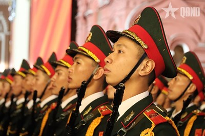 View - 	Đoàn Quân đội nhân dân Việt Nam hợp luyện tại Quảng trường Đỏ