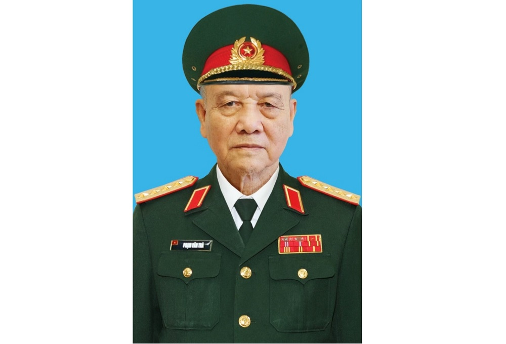 “Tầm cao trí tuệ và trách nhiệm của Đảng đối với đất nước, dân tộc”