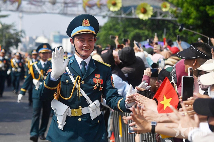 Thắm tình quân dân trong Đại lễ