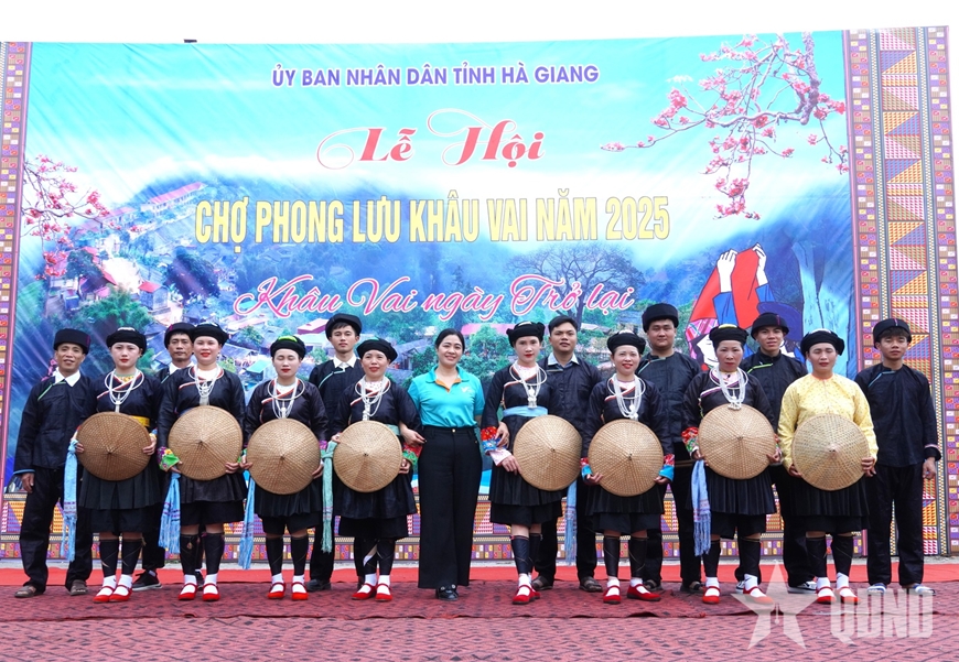 Bảo tồn và phát huy múa, hát dân gian ở huyện Mèo Vạc (Hà Giang)