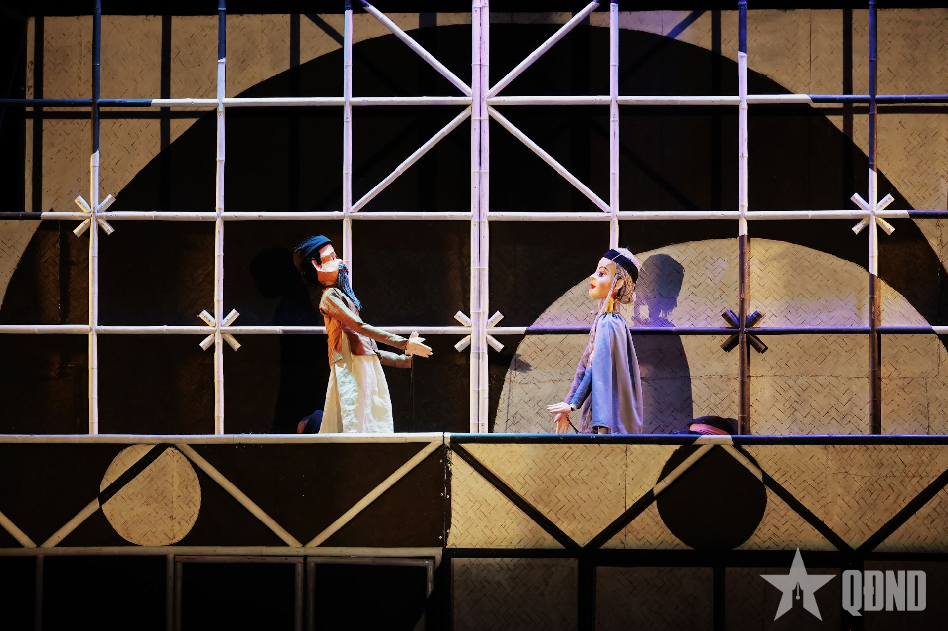 Múa rối dựng vở “Hồn Trương Ba, da hàng thịt” 