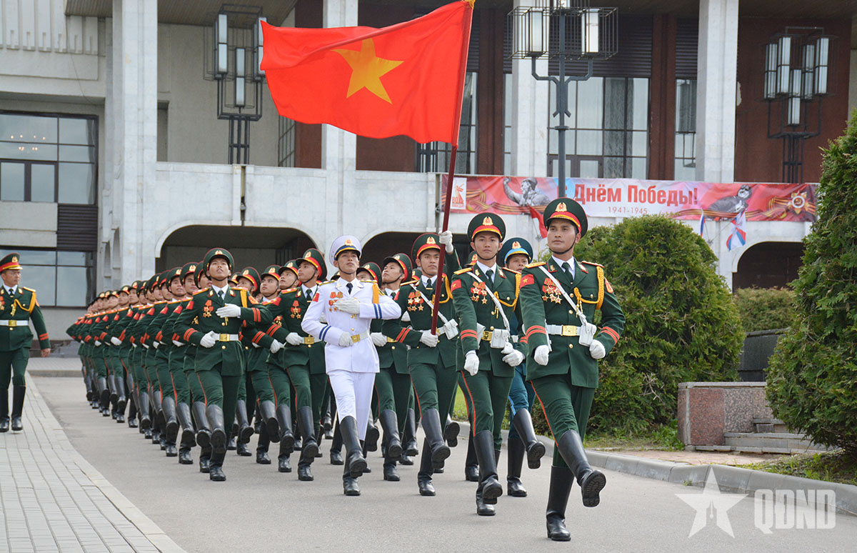 Những hình ảnh “đốn tim” của đoàn QĐND Việt Nam tham gia Lễ duyệt binh trên Quảng trường Đỏ
