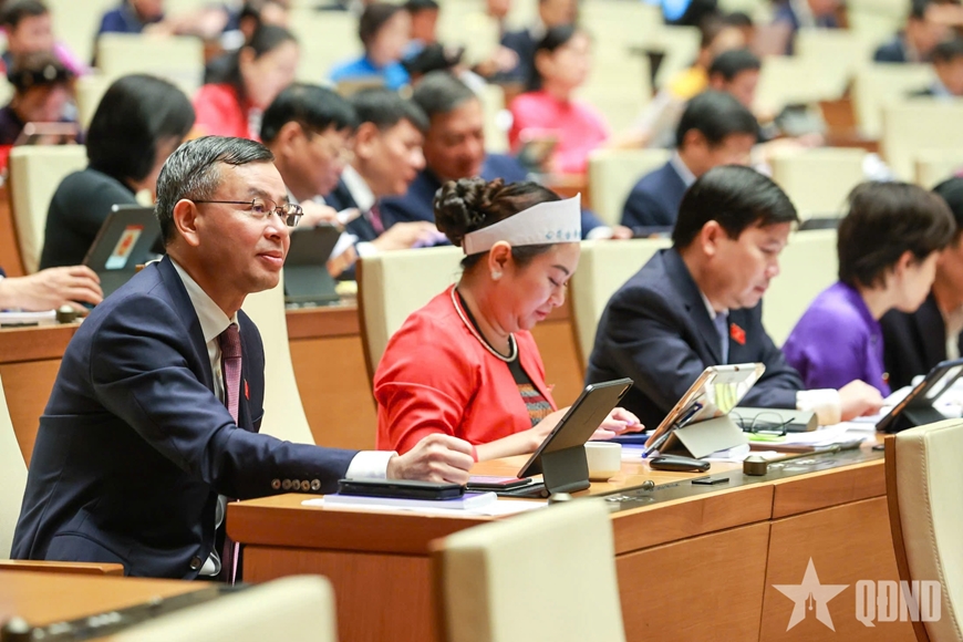 Đề xuất cụ thể hóa chủ trương hỗ trợ cán bộ chuyển nơi ở khi sáp nhập tỉnh