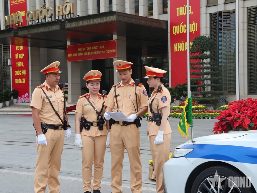 Giữ vững trật tự giao thông phục vụ Kỳ họp Quốc hội