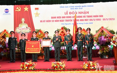 View - 	Nhà máy Z127 đón nhận danh hiệu Anh hùng Lực lượng vũ trang nhân dân