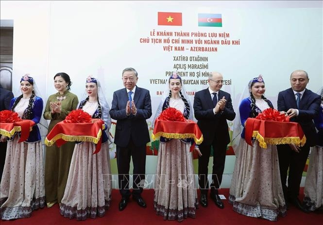 Tổng Bí thư Tô Lâm dự Lễ khánh thành Phòng lưu niệm Chủ tịch Hồ Chí Minh với ngành Dầu khí Việt Nam - Azerbaijan