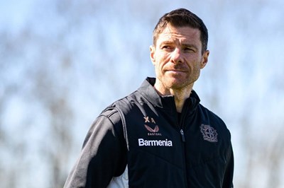 Bom tấn lộ diện! Xabi Alonso chính thức cập bến Real Madrid vào hè này?