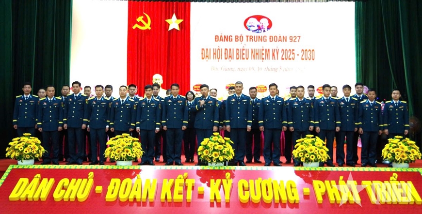 Đảng bộ Trung đoàn 927 quyết tâm hoàn thành tốt “3 đột phá”