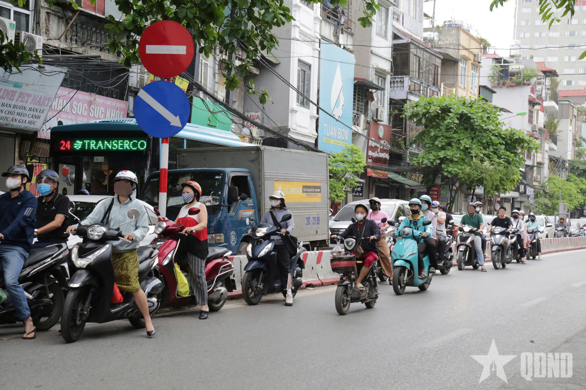 Ngày đầu tuần, nhiều trường hợp đi ngược chiều bị phạt nặng