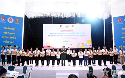 View - 	Ban Bí thư Trung ương Đoàn TNCS Hồ Chí Minh gặp mặt đại biểu