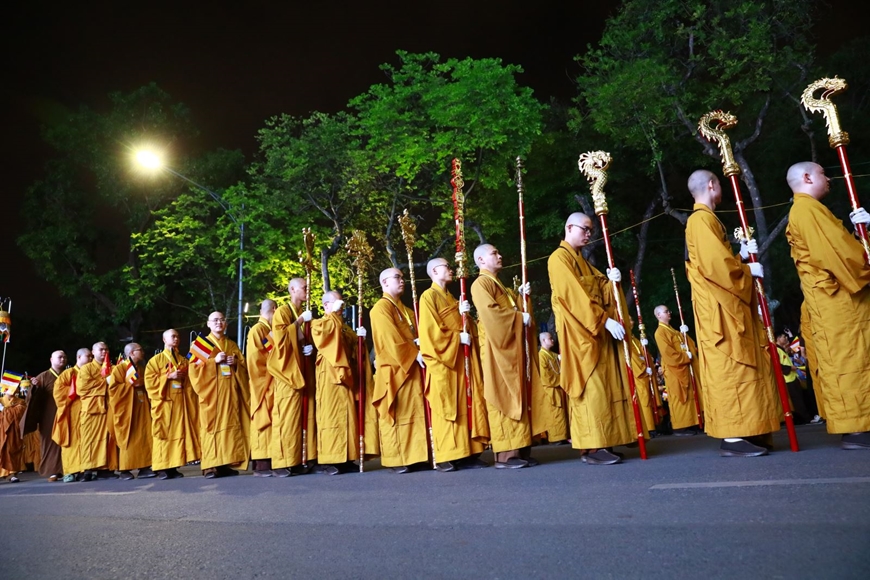 Vesak 2025: Cung nghênh xá lợi Đức Phật về chùa Quán Sứ (Hà Nội)