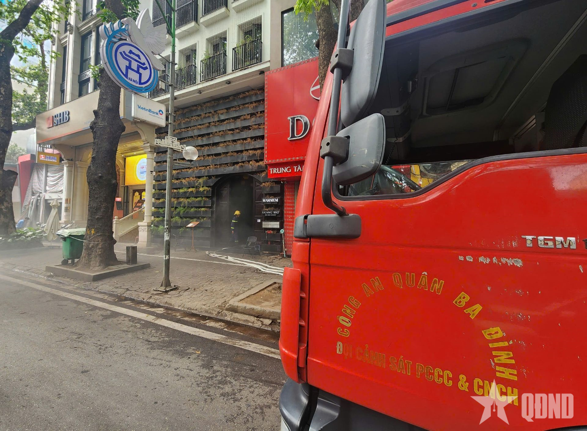 Hà Nội: Cháy nhà hàng trên phố Phan Đình Phùng, đang ghi nhận thiệt hại

