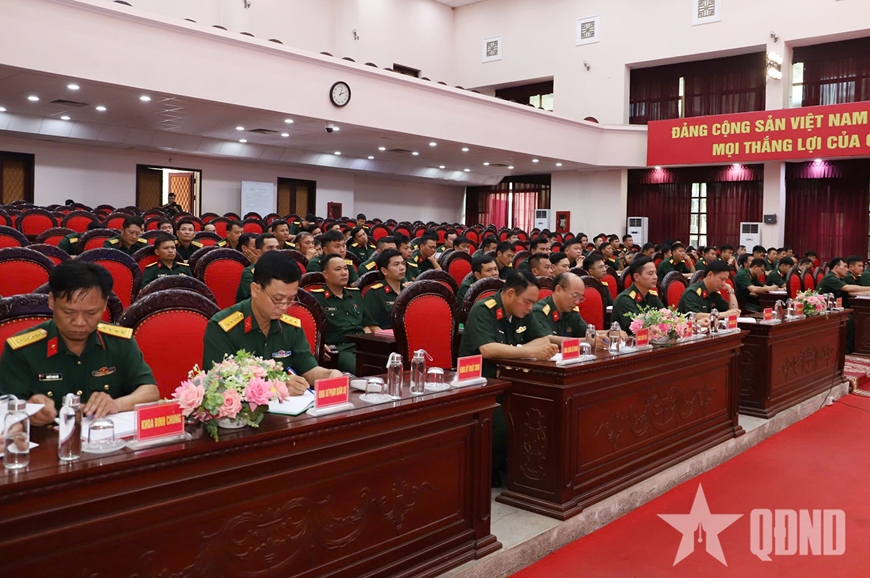 Trường Sĩ quan Lục quân 1: Khai mạc lớp bồi dưỡng tiếng Anh, Tin học năm 2025