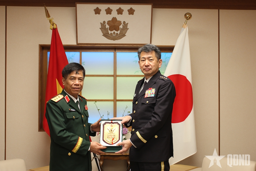 Thượng tướng Nguyễn Văn Nghĩa dự Triển lãm Trang bị quốc phòng và an ninh Nhật Bản 2025